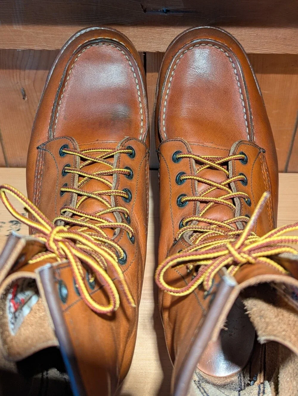 Red Wing 10877 8-inch Work Traction Tred Moc Toe Leather size 10.5C